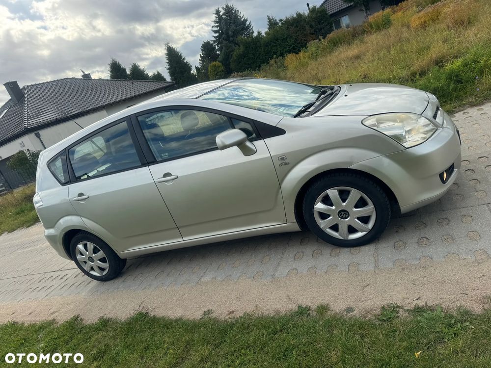 Toyota Corolla Verso - 21