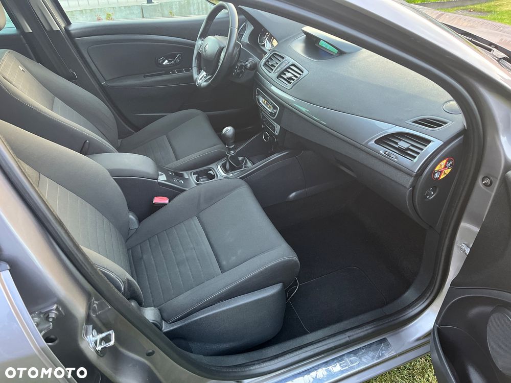 Renault Megane 1.2 16V TCe Energy Limited - 8