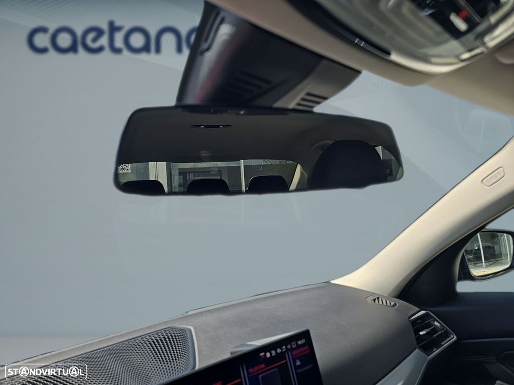 BMW 320 e Auto - 32