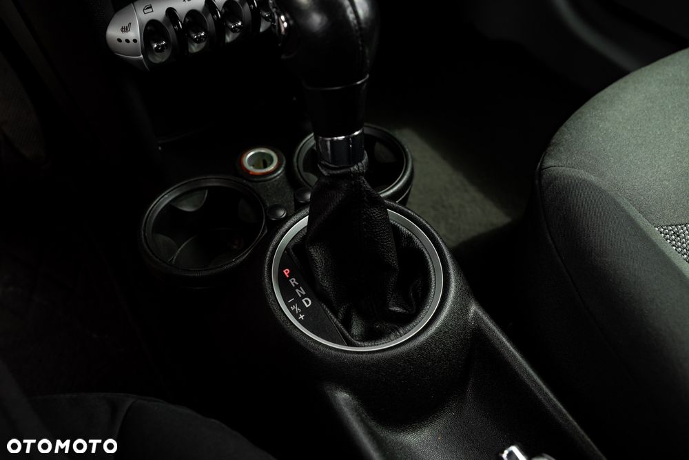 MINI Cooper 50 Camden - 30