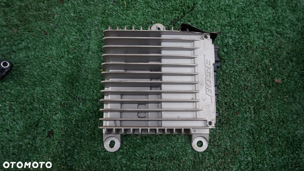 Mazda CX 5 wzmacniacz Bose KE6866A20 - 1