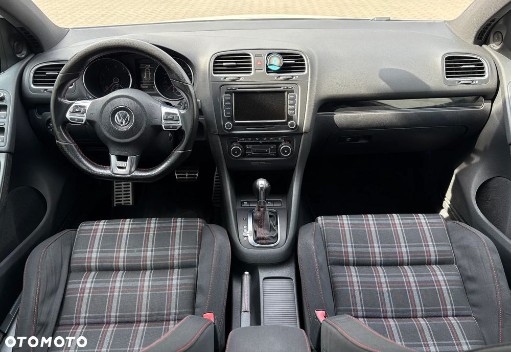 Volkswagen Golf 2.0 GTI DSG - 9