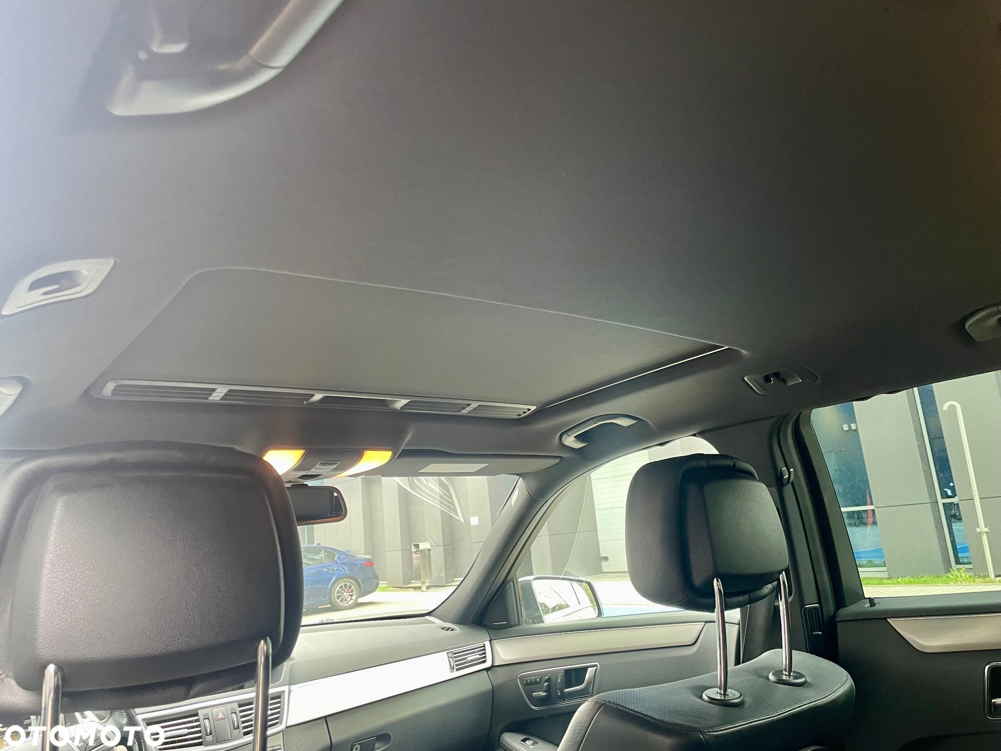 Mercedes-Benz Klasa E 500 T 4Matic 7G-TRONIC Avantgarde - 18