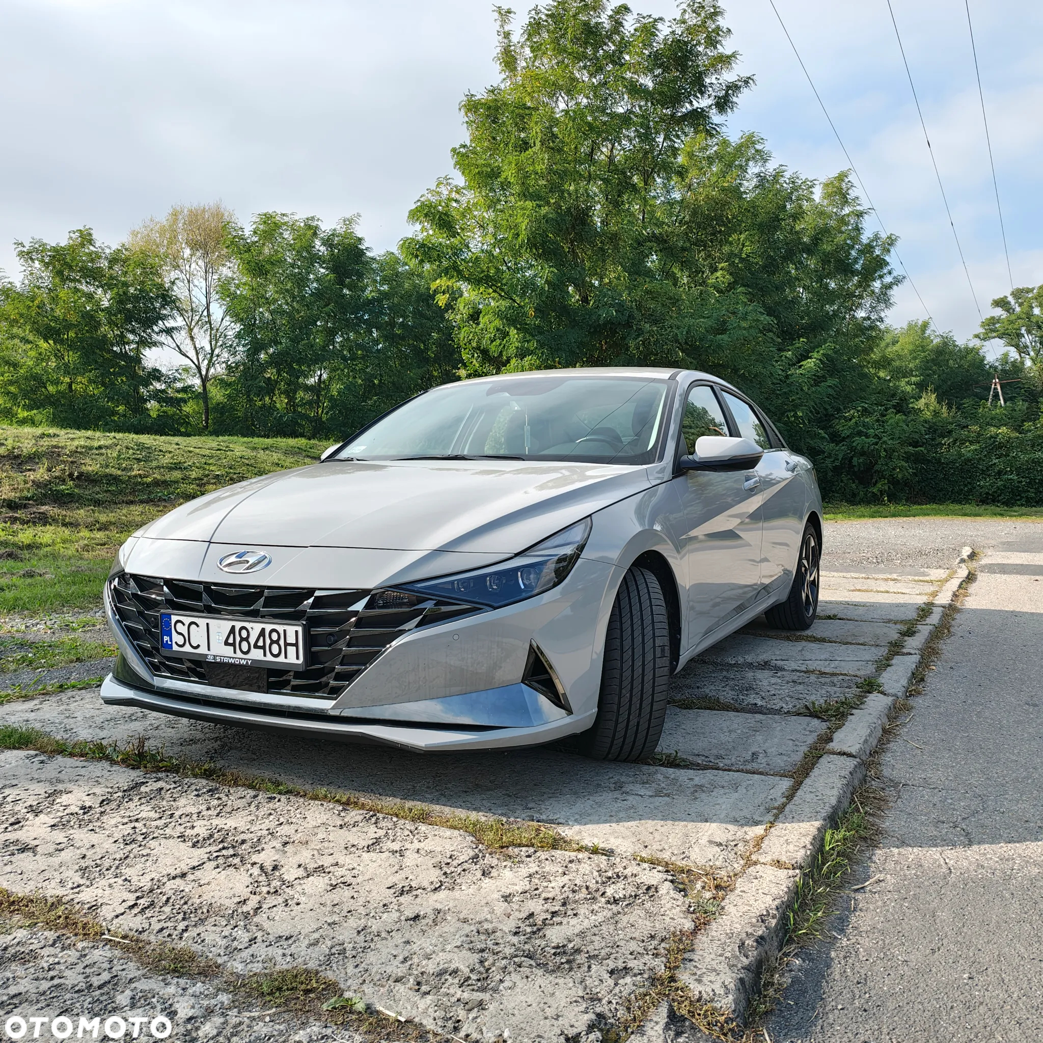 Hyundai Elantra 1.6 Executive CVT - 2