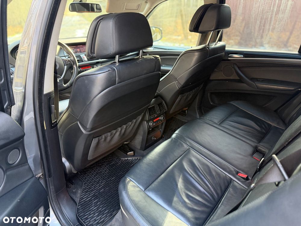 BMW X5 xDrive35d - 13