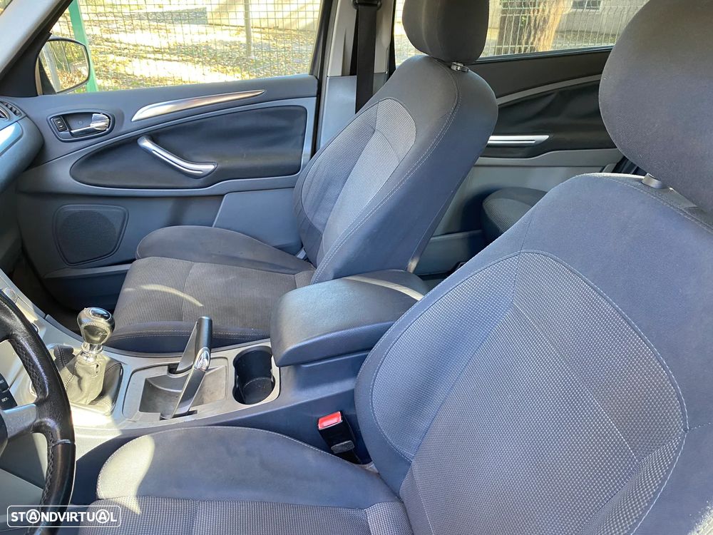 Ford S-Max 1.8 TDCi Titanium 7L - 9