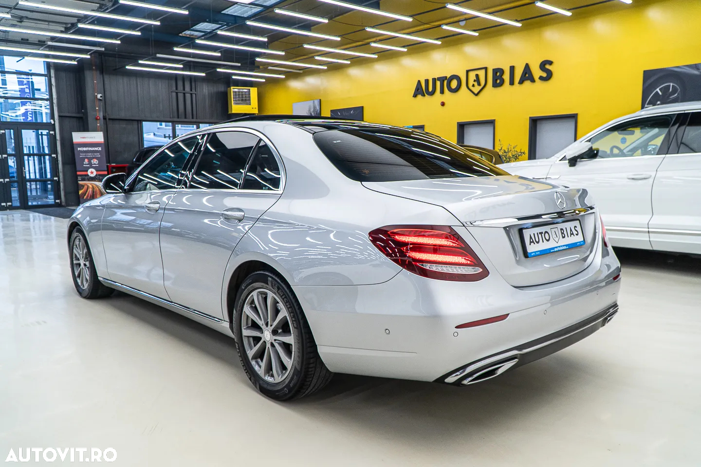 Mercedes-Benz E 220 d 9G-TRONIC Avantgarde - 6