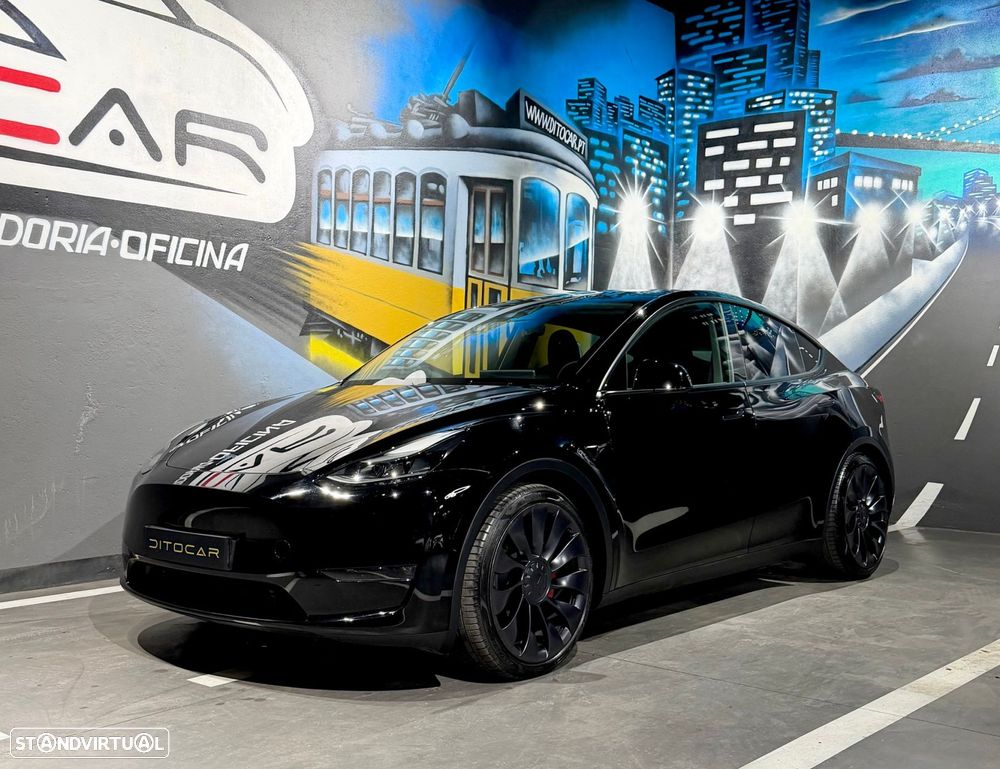 Tesla Model Y Performance Dual Motor AWD - 3