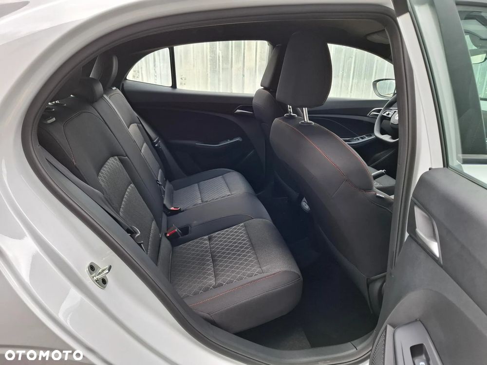 MG MG3 1.5 Excite - 17