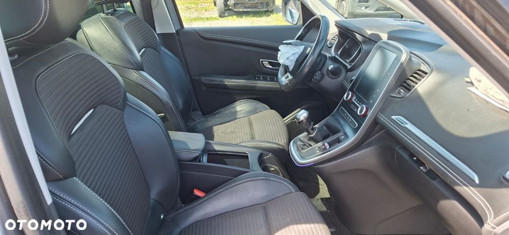 Renault Grand Scenic ENERGY dCi 130 INTENS - 12
