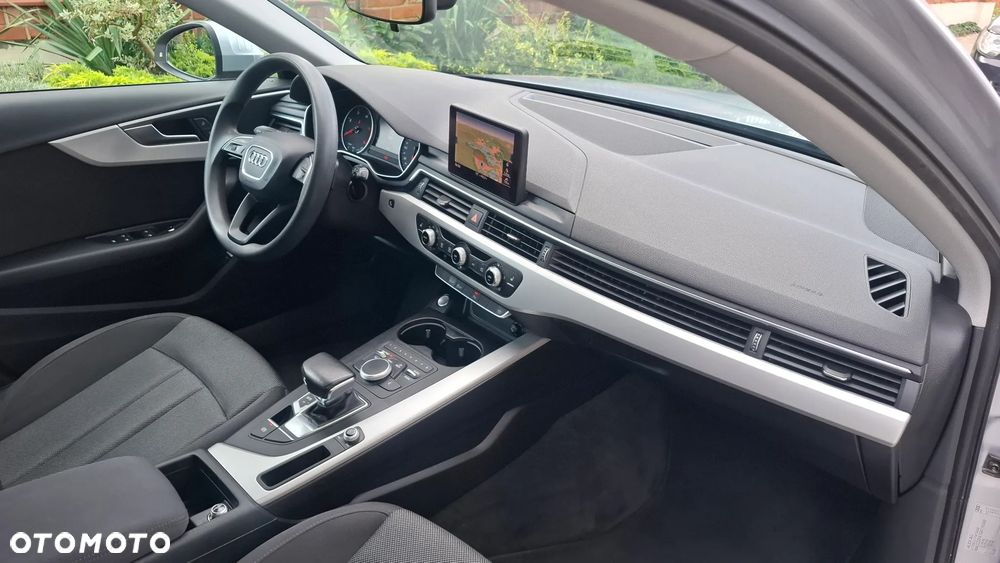 Audi A4 Avant 2.0 TDI S tronic design - 22