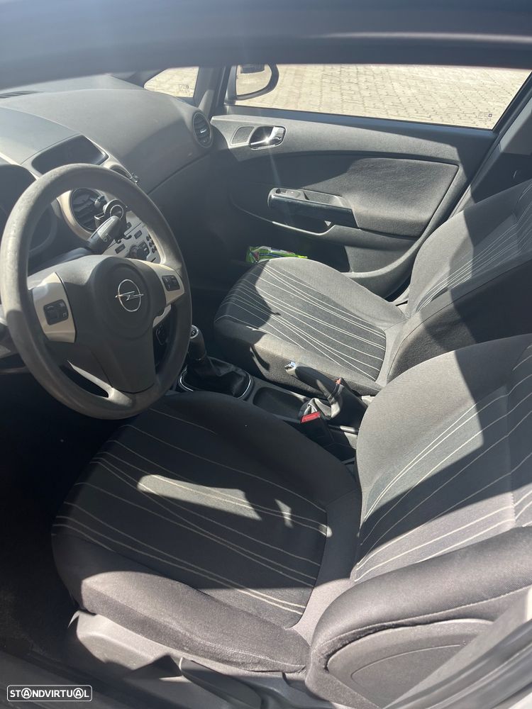Opel Corsa - 11