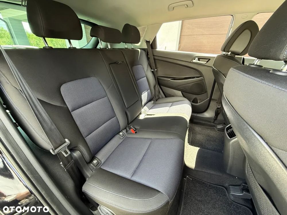 Hyundai Tucson 1.6 GDI BlueDrive Style 2WD - 23