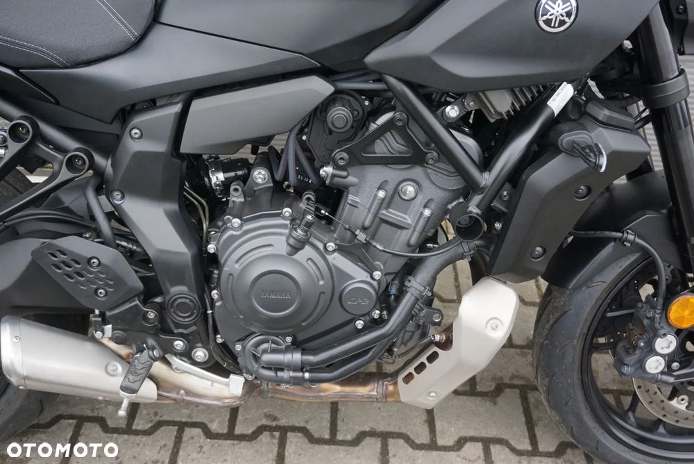Yamaha MT - 6