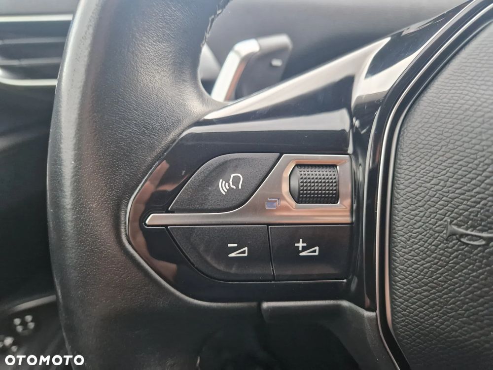Peugeot 3008 - 17