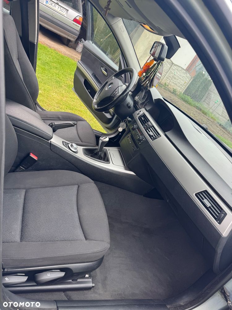 BMW Seria 3 320d - 14