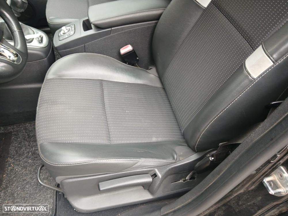 Renault Scénic 1.5 dCi Bose Edtion SS - 7