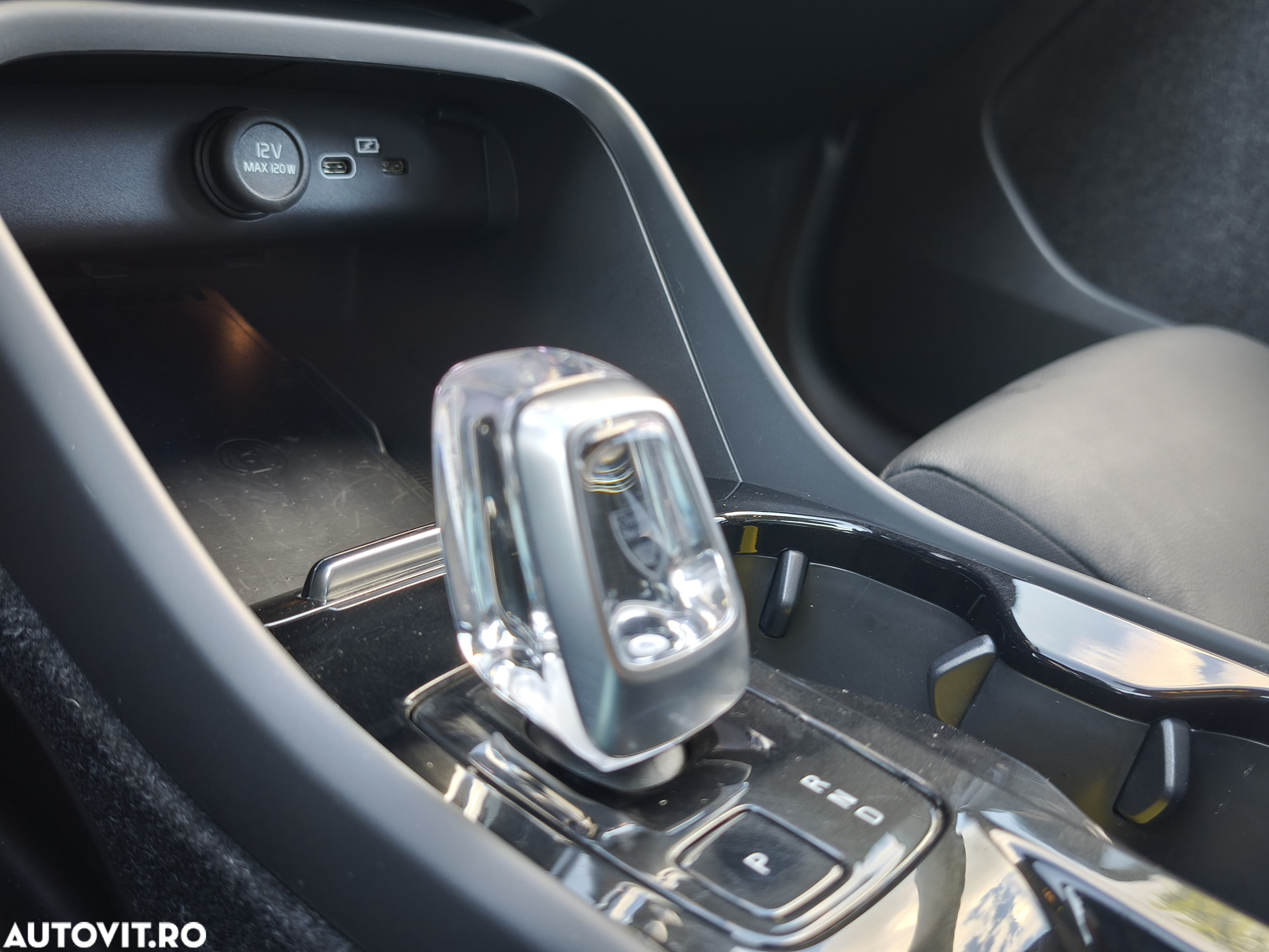 Volvo XC 40 T5 AWD R-Design - 21