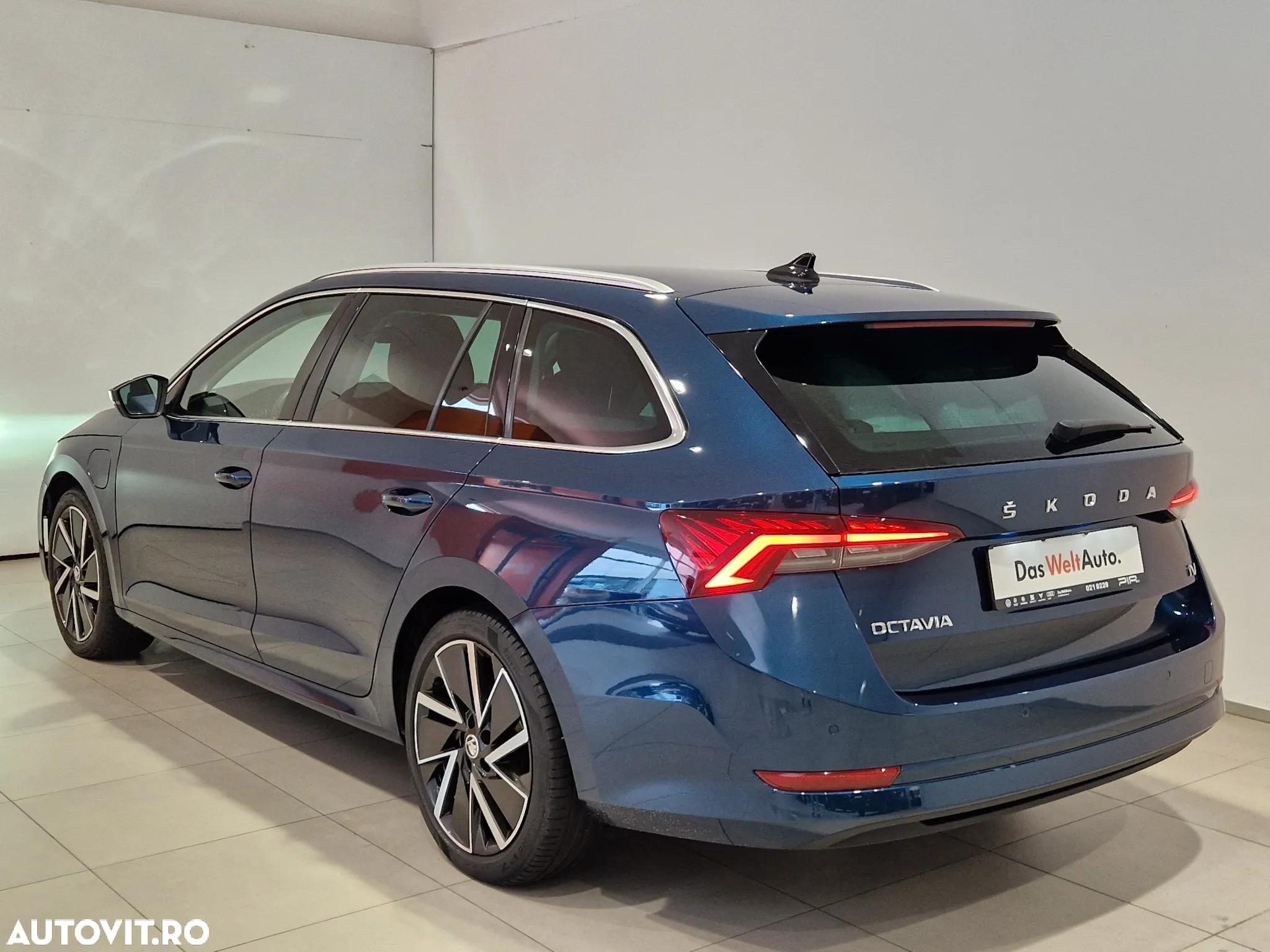 Skoda Octavia Combi 1.4 TSI iV DSG Style - 3