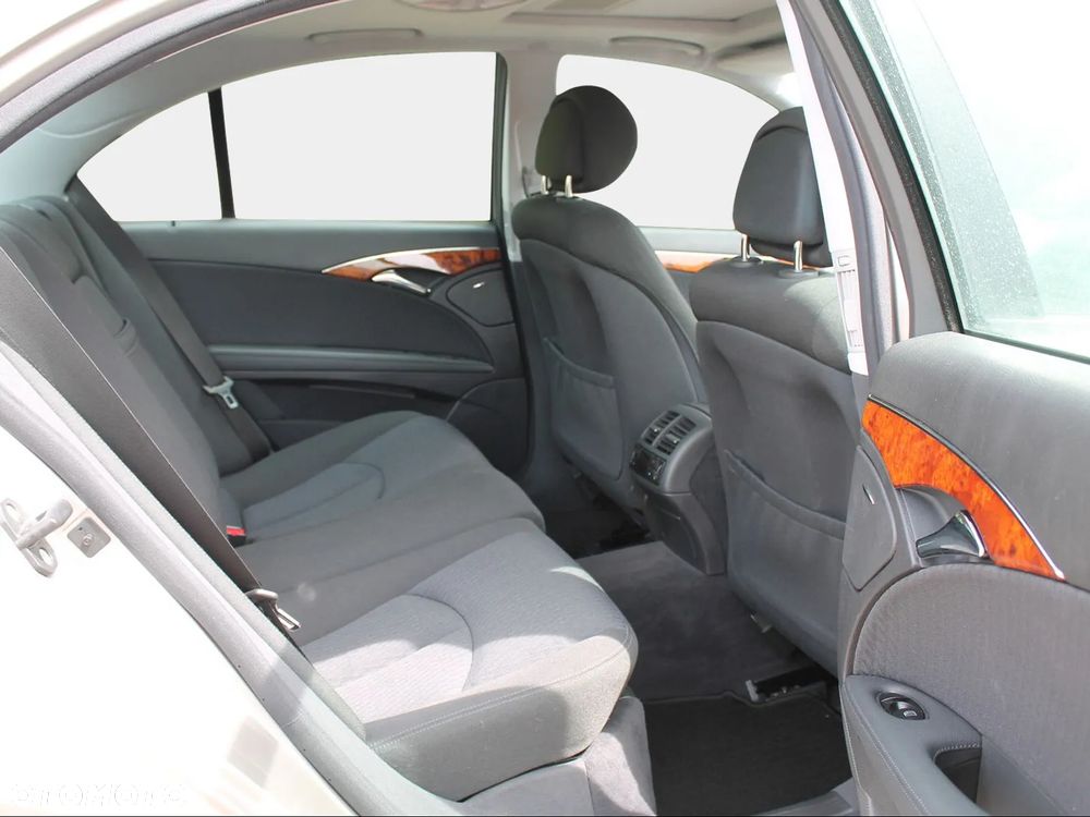 Mercedes-Benz Klasa E 350 7G-TRONIC Avantgarde - 6