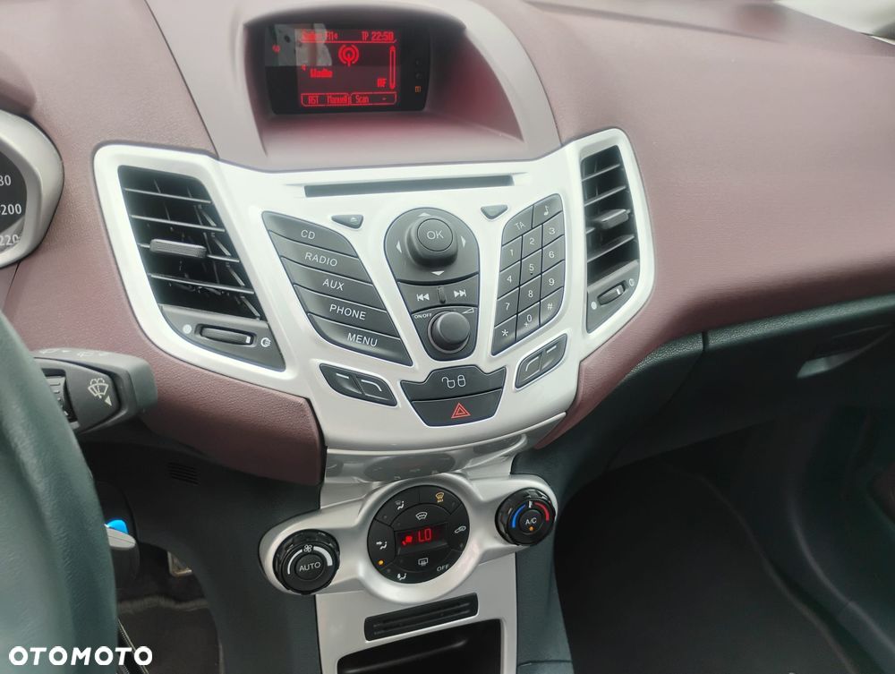 Ford Fiesta 1.4 Trend - 20