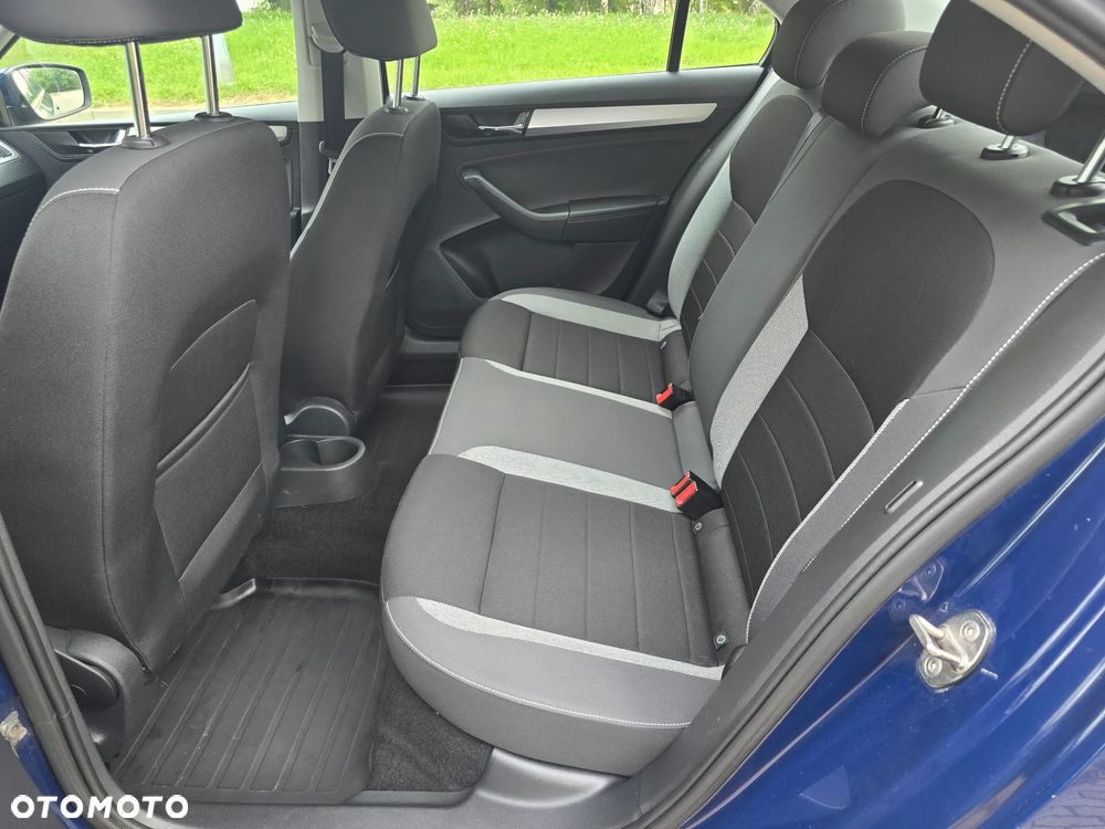 Skoda RAPID - 14