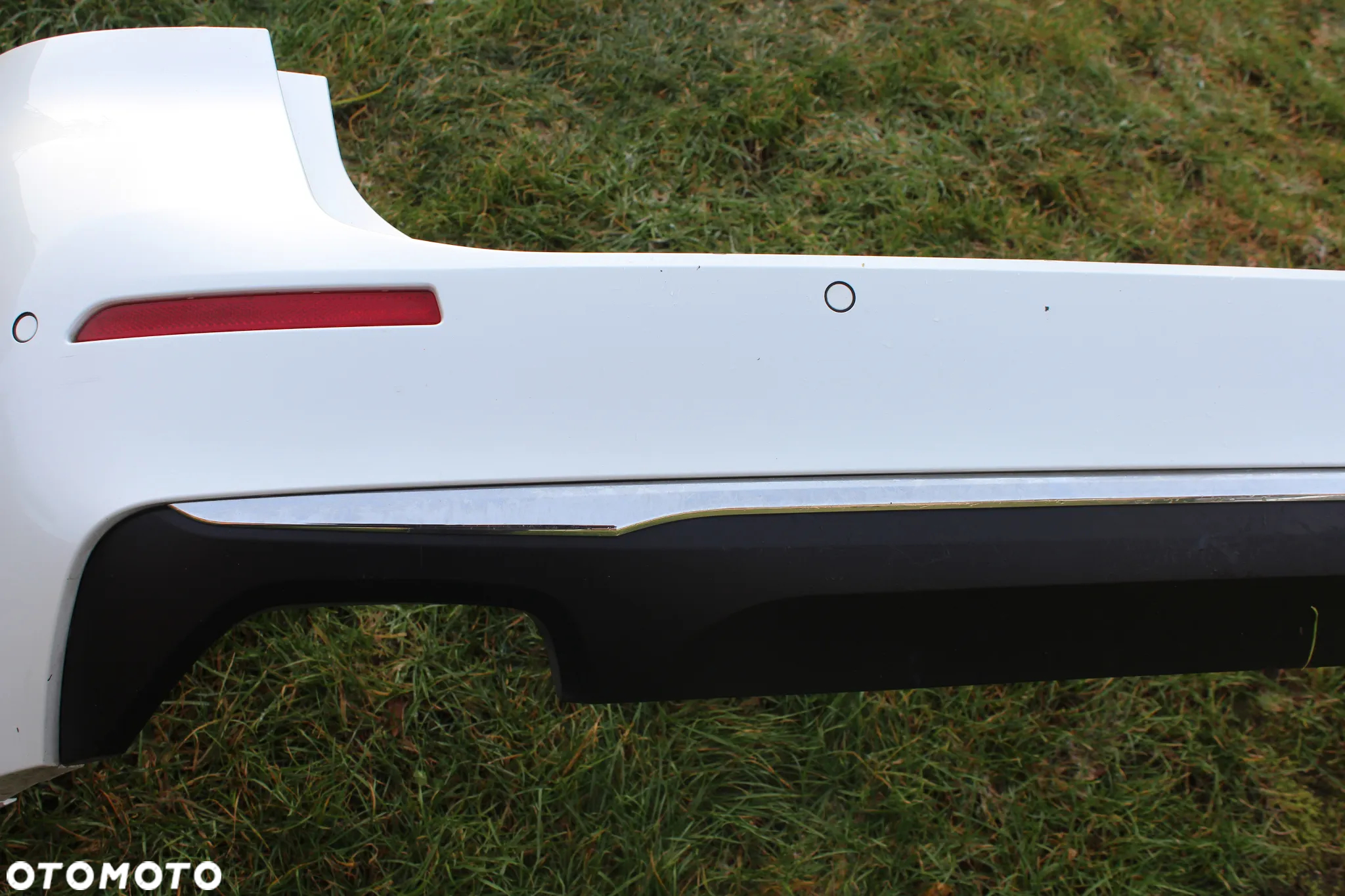 TYLNY ZDERZAK 6 x PDC BMW G31 LCI MINERALWEISS A96 2022 - 3