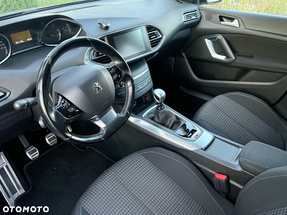 Peugeot 308 - 9
