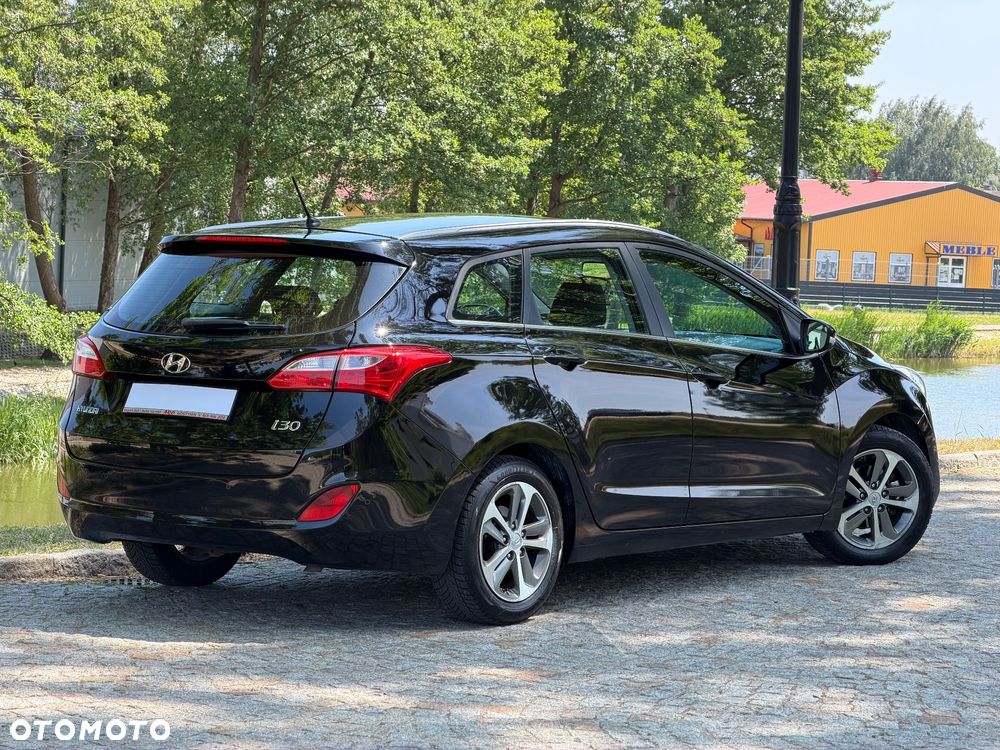 Hyundai i30 i30cw 1.6 CRDi Trend - 3