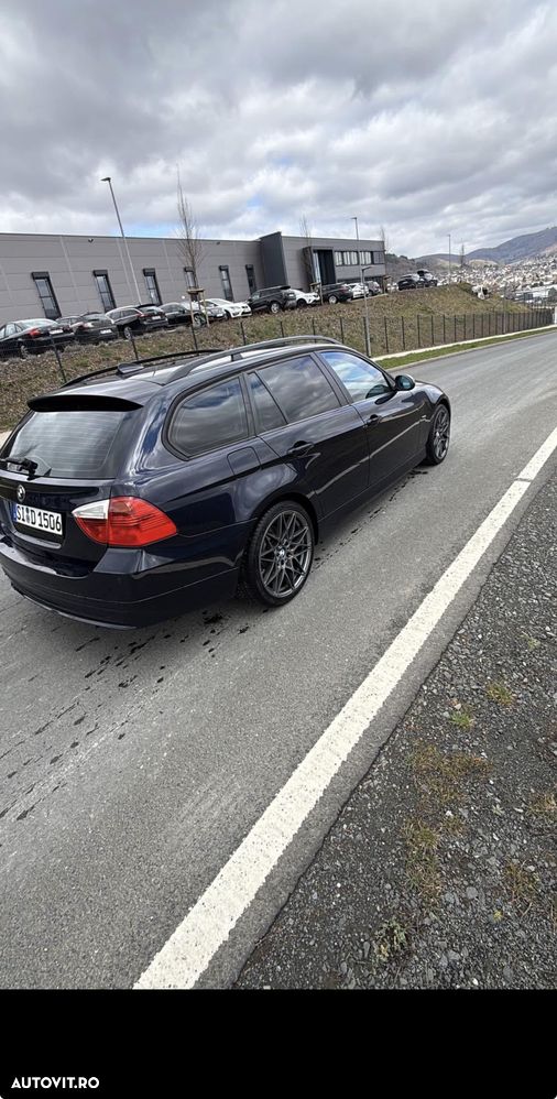 BMW Seria 3 320d DPF Aut. - 3
