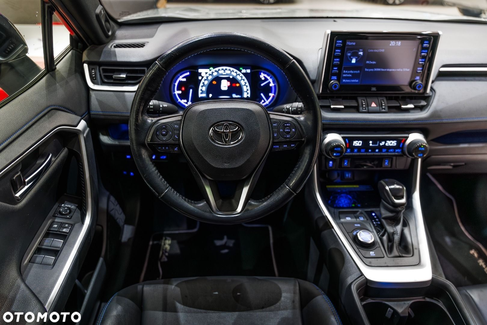 Toyota RAV4 - 24