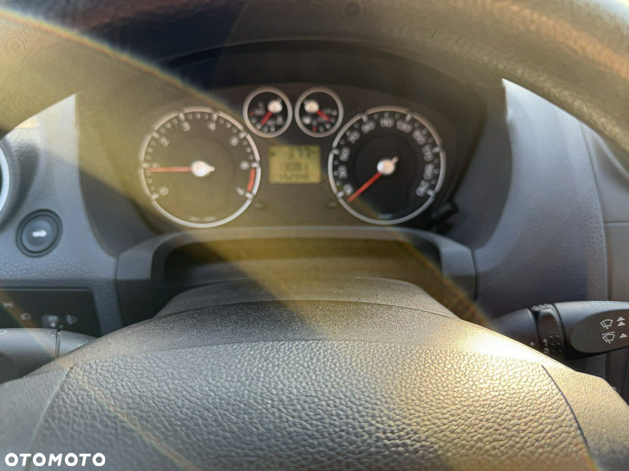 Ford Fiesta 1.3 Ambiente - 9