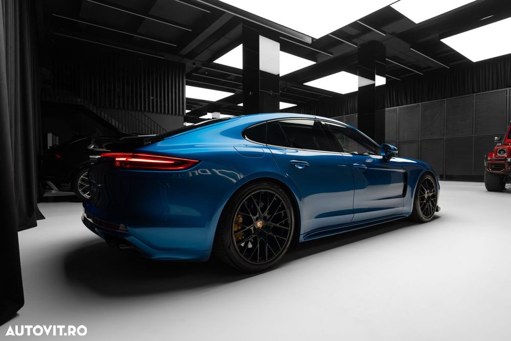 Porsche Panamera - 10