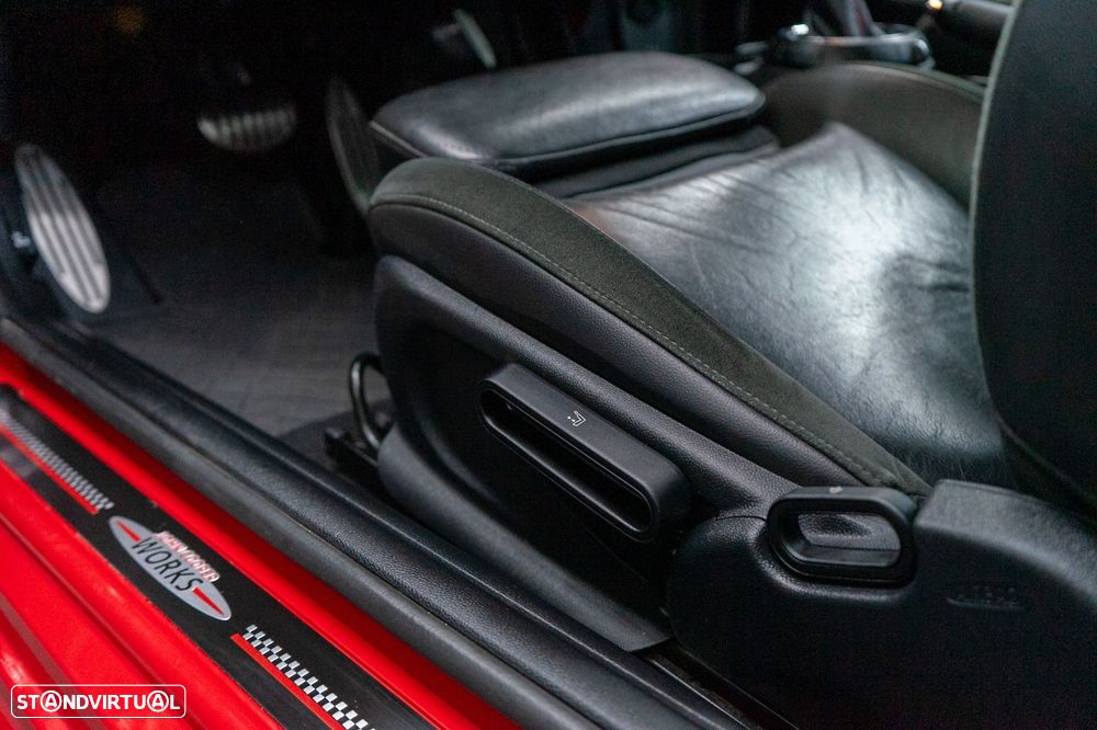 MINI 3 Portas John Cooper Works Auto Desportiva - 25