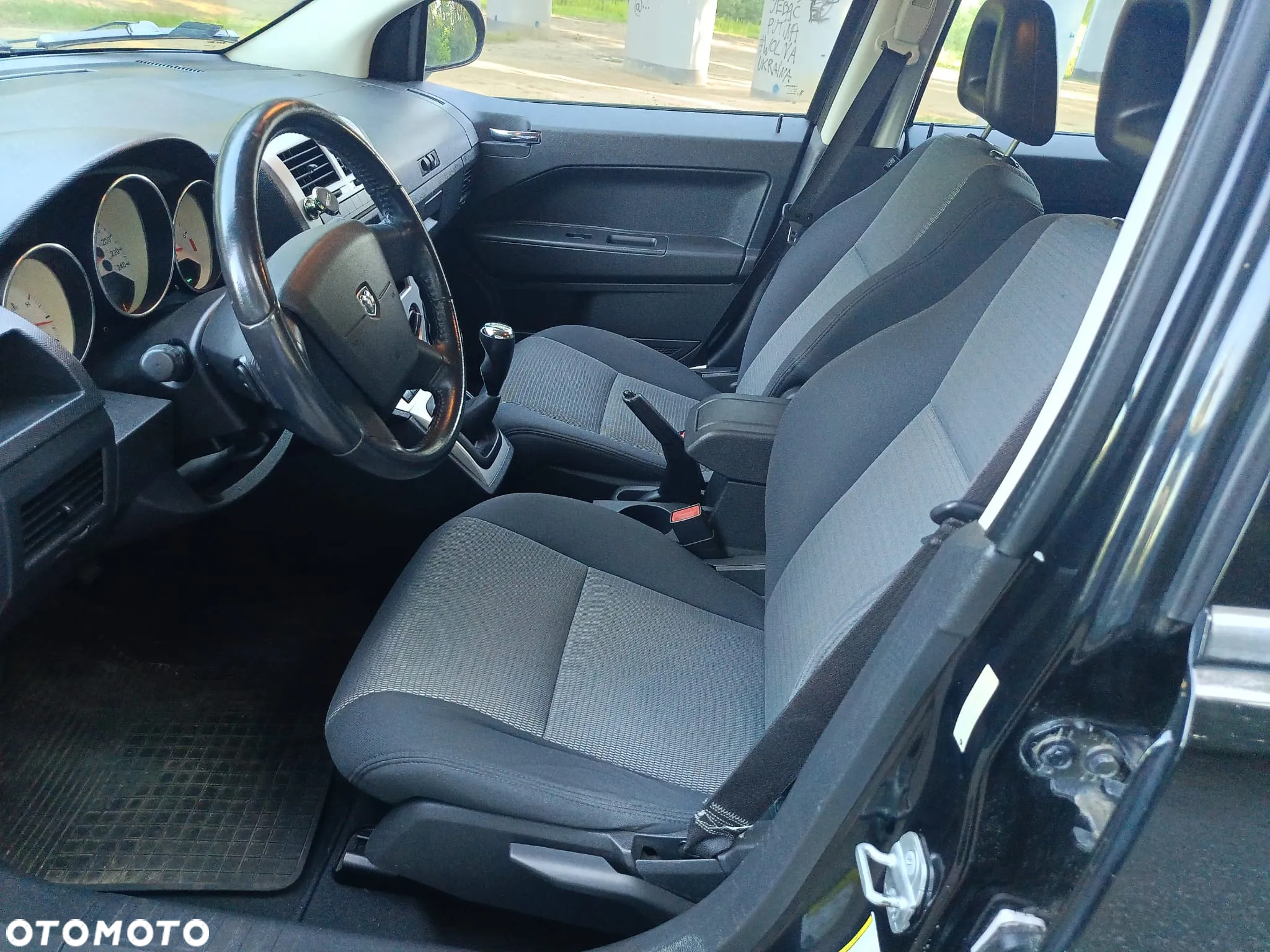 Dodge Caliber 1.8 SE - 20
