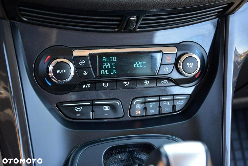 Ford Kuga 2.0 TDCi 4WD Titanium Plus - 28