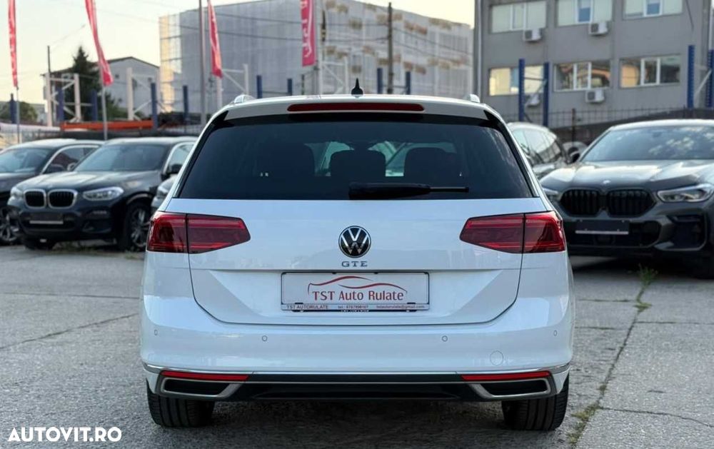 Volkswagen Passat - 8