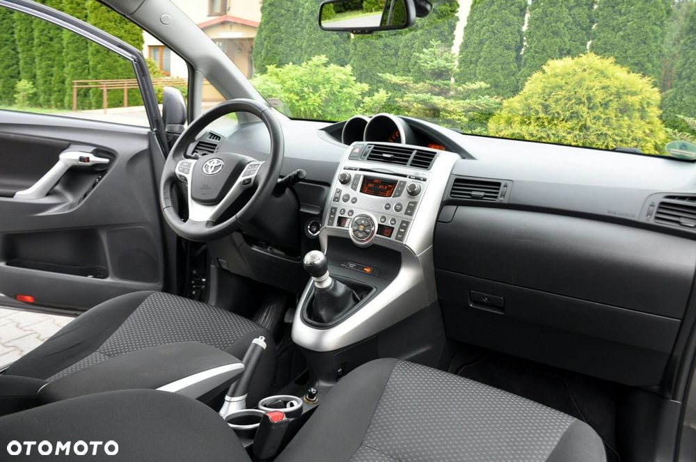 Toyota Verso - 26