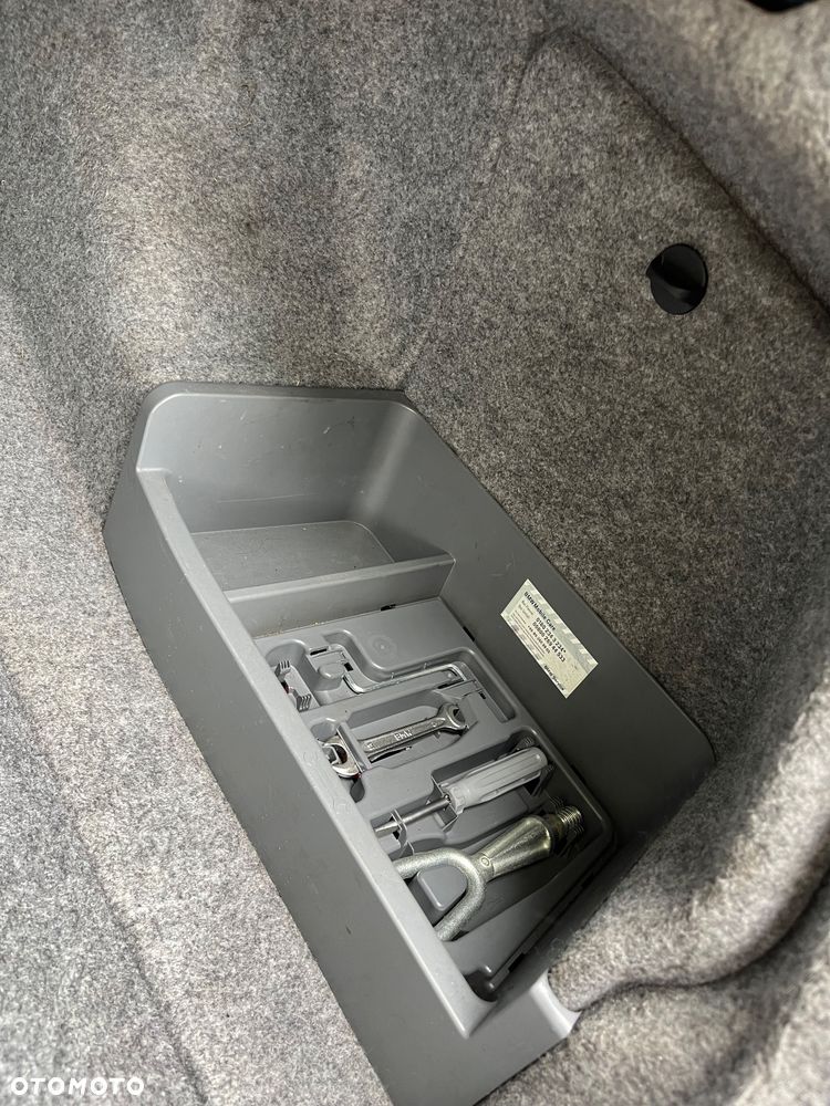 BMW Seria 3 - 34