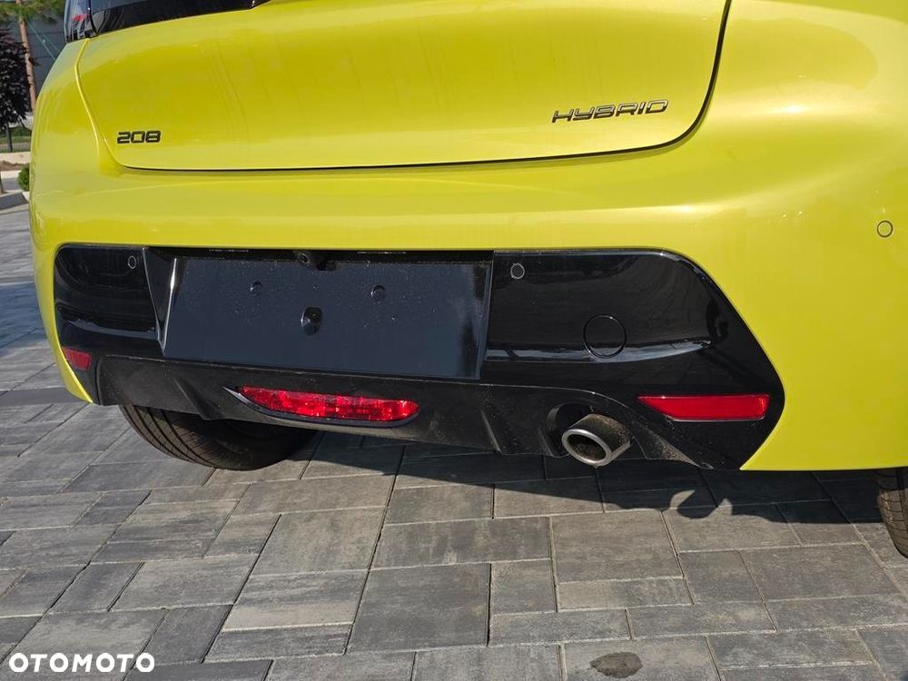 Peugeot 208 - 25