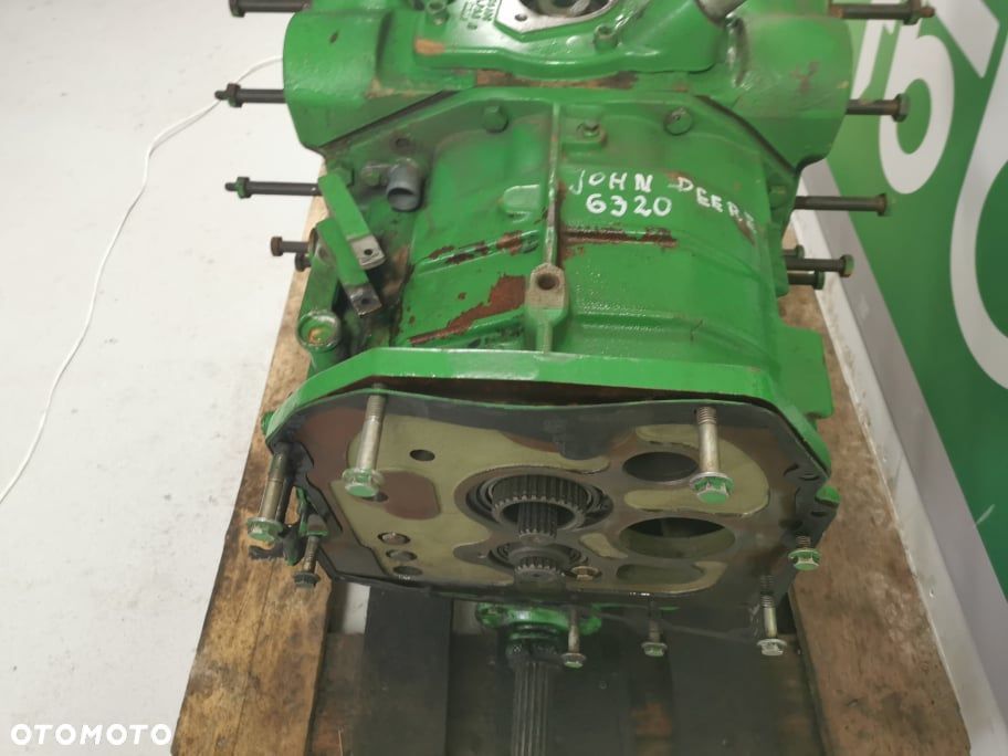 Przekładnia manualna John Deere 6330 {L166551 L166551 L166553 L1665534} - 1