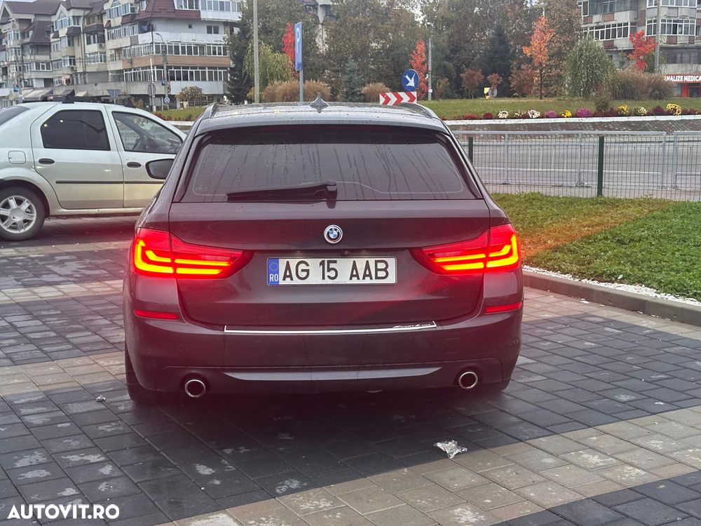 BMW Seria 5 520d xDrive AT - 2