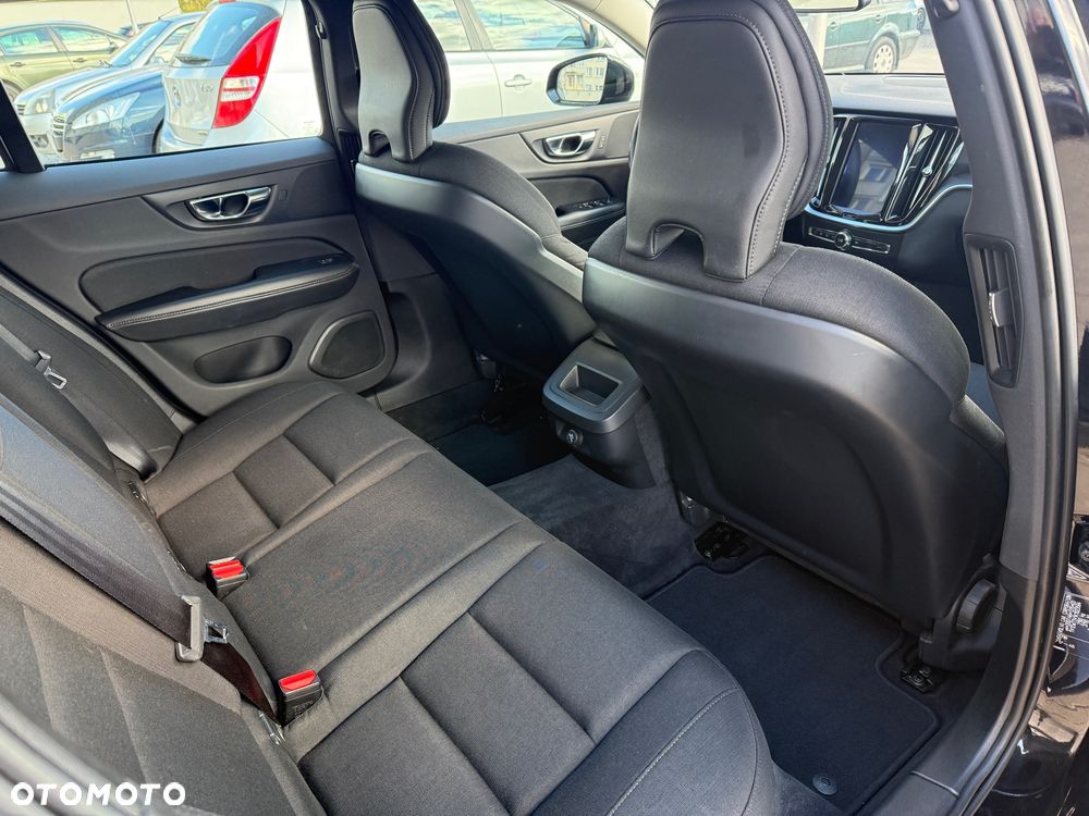 Volvo V60 D3 Drive-E Dynamic Edition (Kinetic) - 8