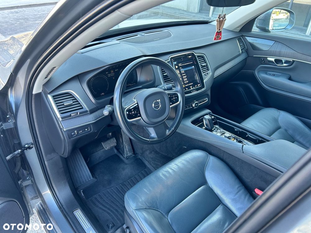 Volvo XC 90 - 13