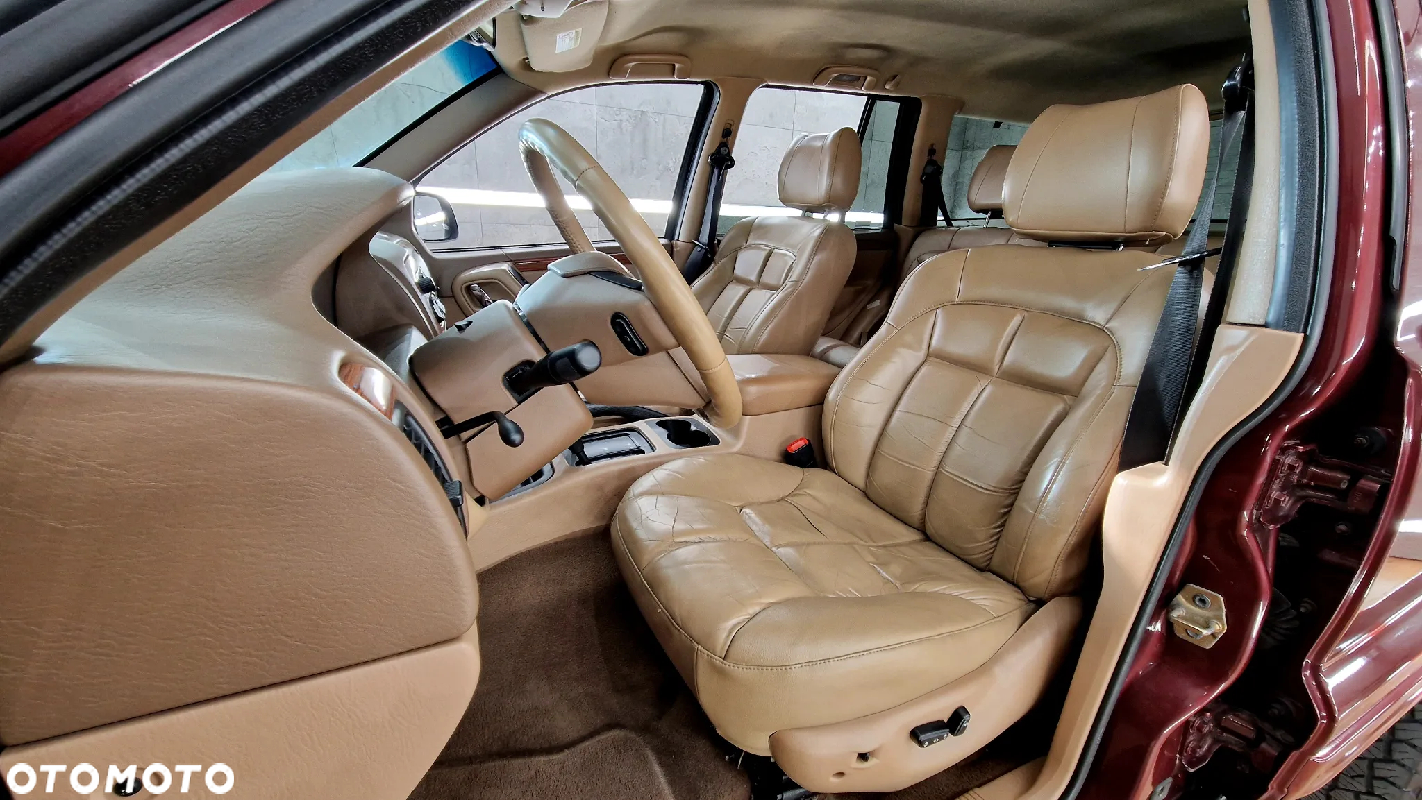 Jeep Grand Cherokee 4.7 Limited - 21