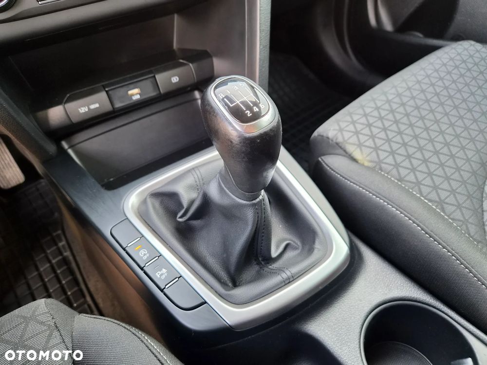 Kia Ceed 1.4 T-GDI L Business Line - 22