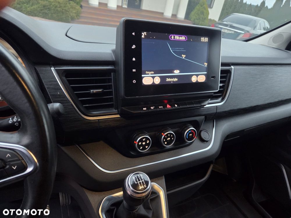 Renault Trafic 2.0 dCi - 5