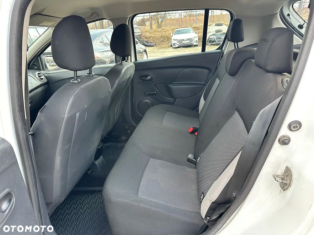 Dacia Sandero 1.5 dCi Laureate S&S - 9
