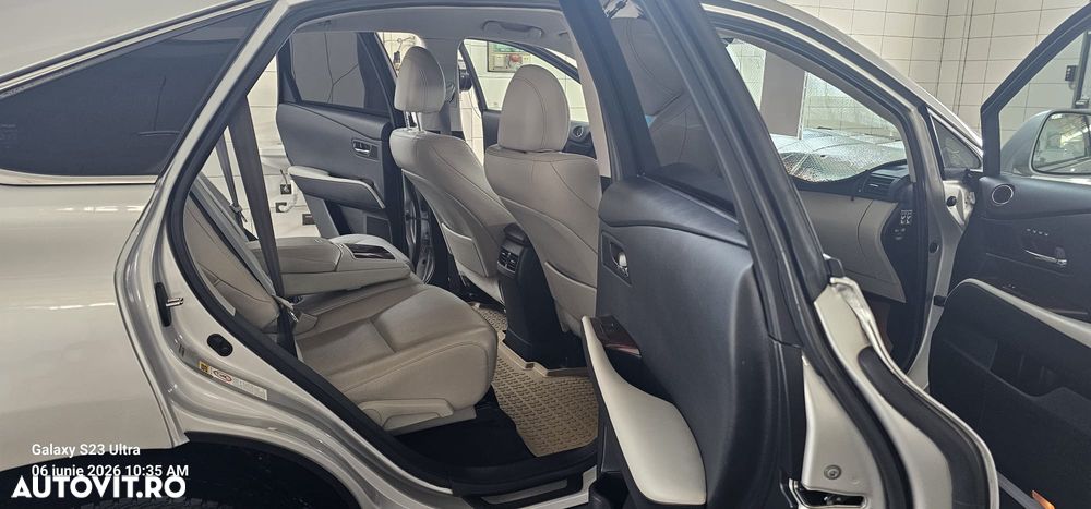 Lexus Seria RX - 30