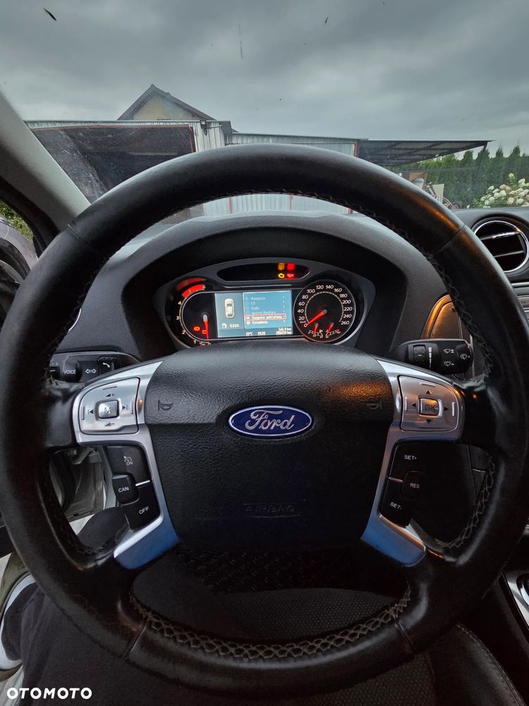 Ford Mondeo 2.0 TDCi Titanium - 16